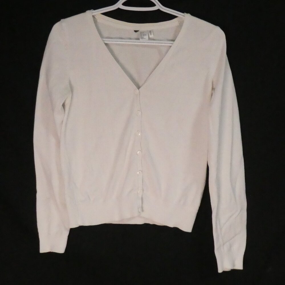 H&M | size 8 | White Button-Up Cardigan